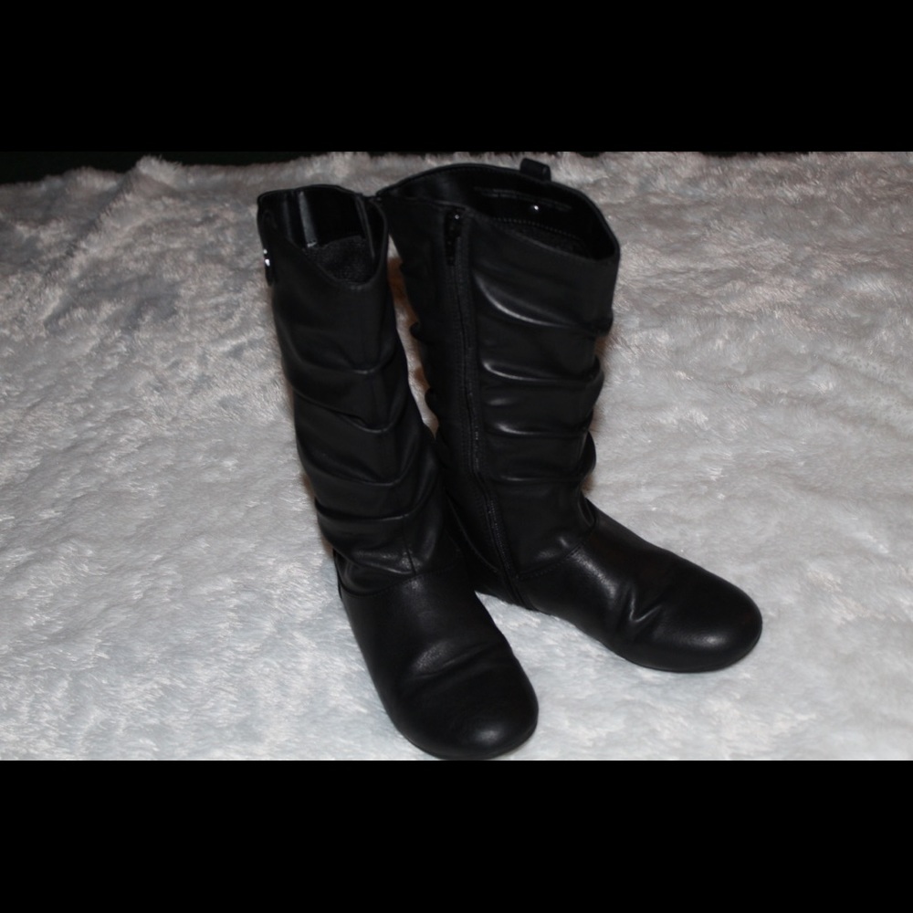 Girl boots